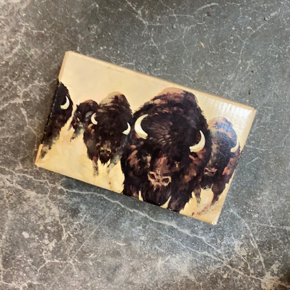 Avon American Buffalo Deep woods aftershave - Picture 1 of 8